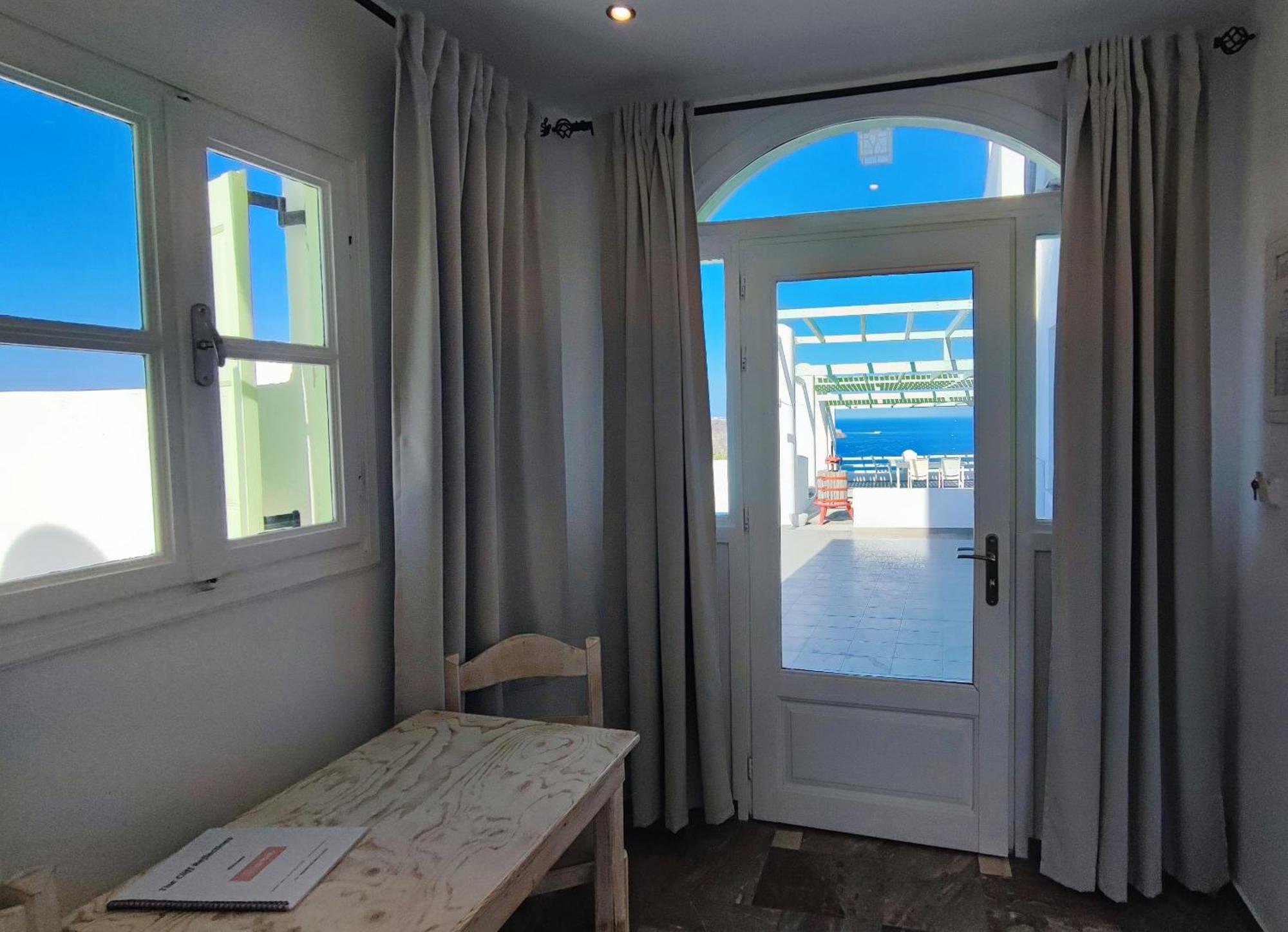 Ferienwohnung The Cliff Reflections - Adults Only Megalochori  Exterior foto