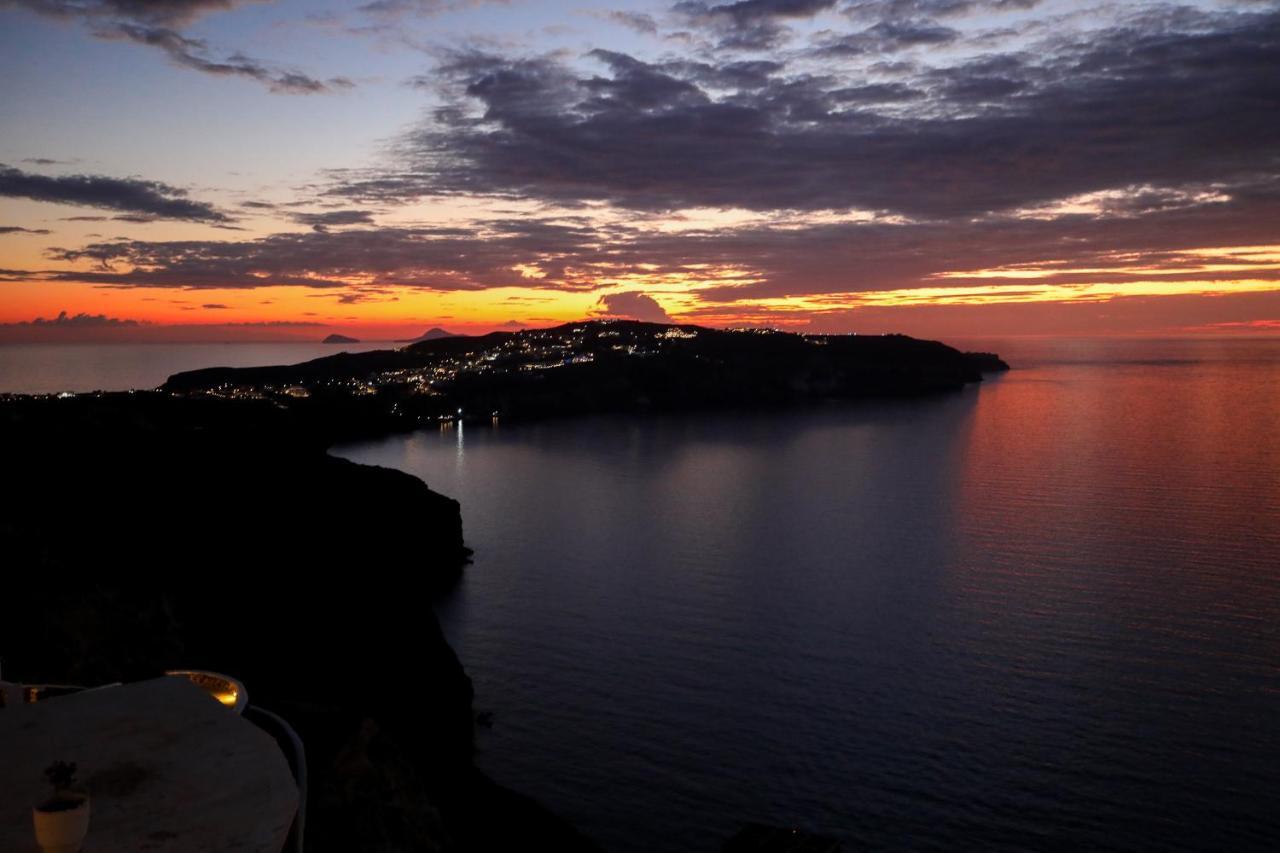 Ferienwohnung The Cliff Reflections - Adults Only Megalochori  Exterior foto